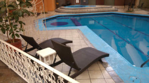 Amenidades Country Plaza