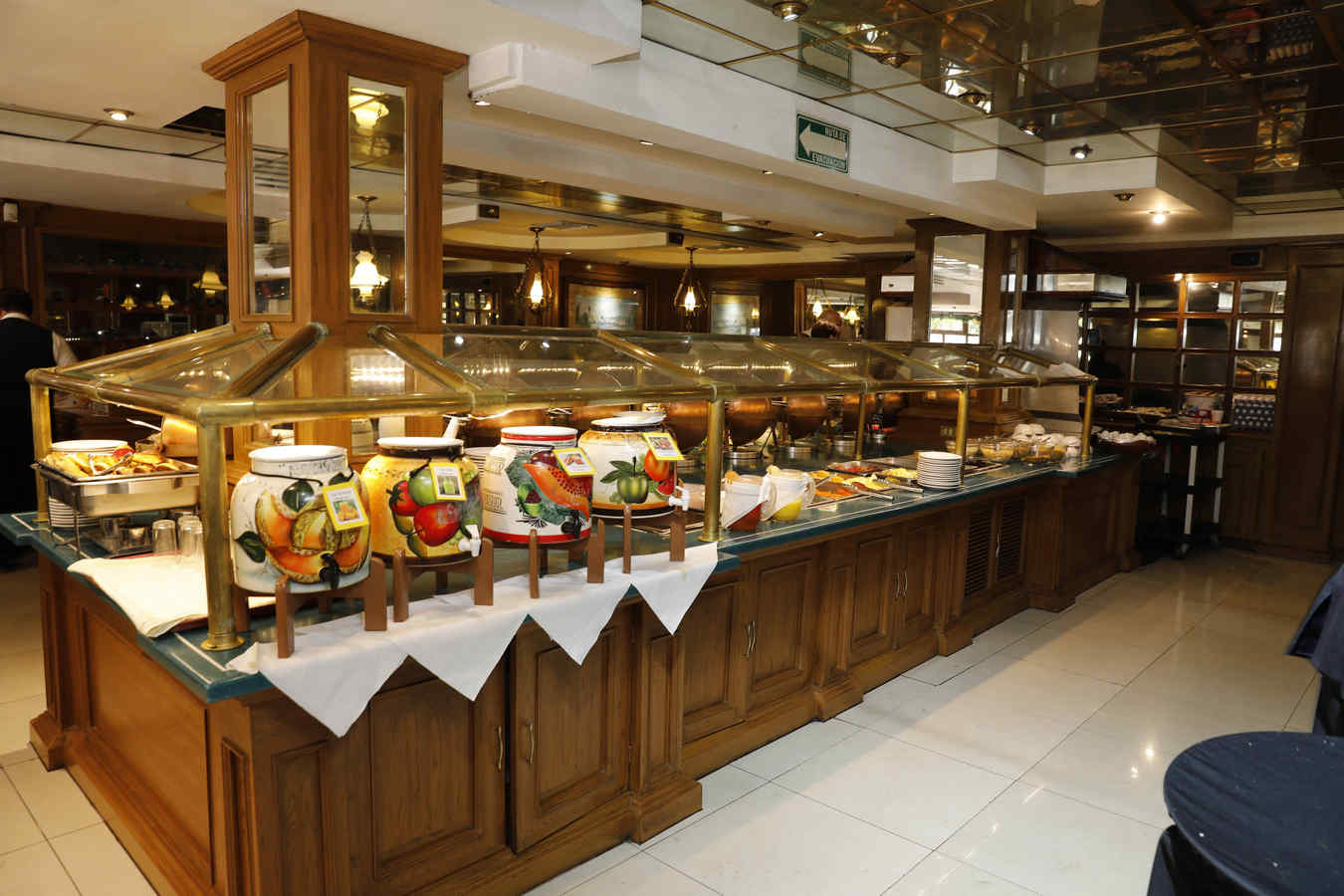 Restaurante | Desayuno Buffet | Hotel Country Plaza