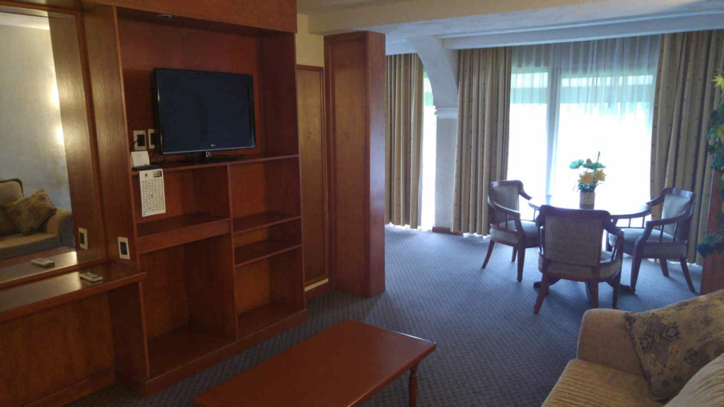 Suite Hotel Country Plaza